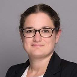 Simone Close