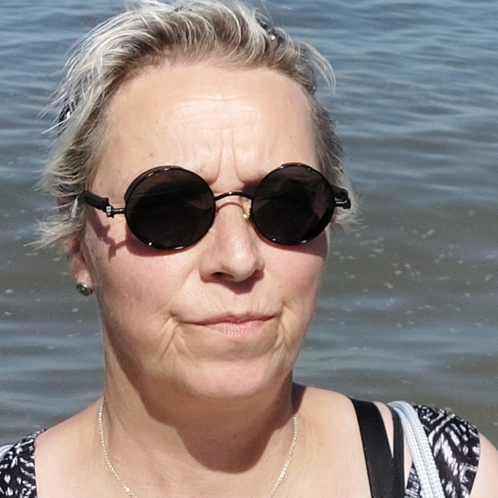 Ilona Szabo Kommissioniererin Wütschner Fahrzeugteile GmbH XING