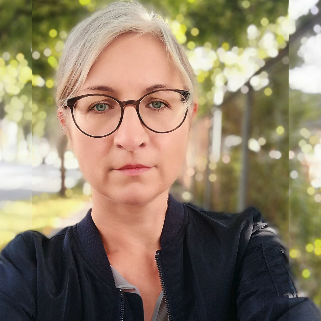 Dr. Simone Barbosa - Abteilungsleiterin Organisation und Innovation -  BayernLB | XING