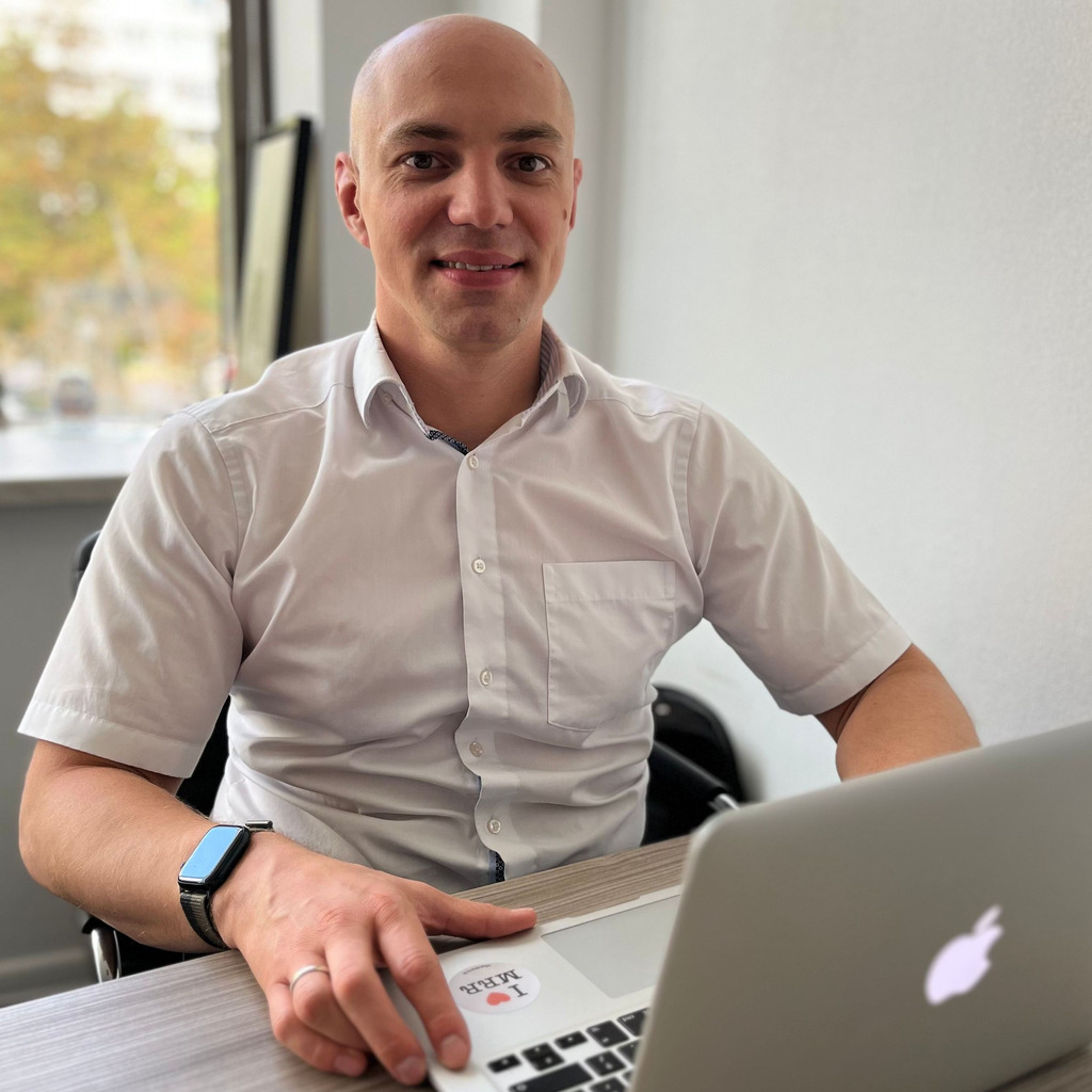 Petrovsky CEO MobileXapps MB XING