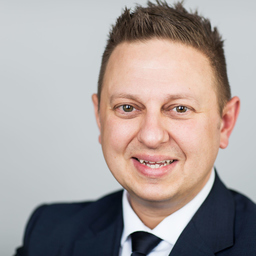 Dr. Andreas GLÄTZLE