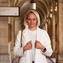 Corinna Kirchhöfer