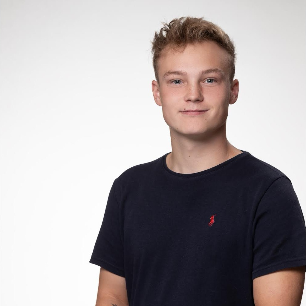 Max Stegmann Zerspanungsmechaniker Diener electronic GmbH + Co. KG