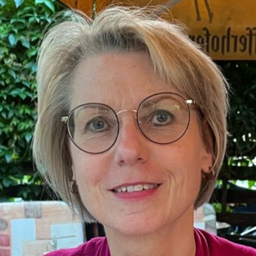 Angela Schlüter