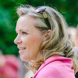 Annette Born