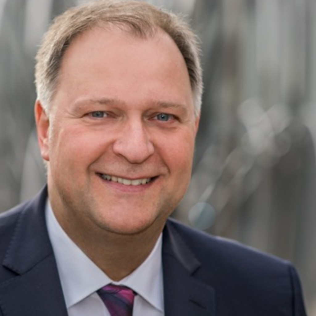 Kurt Meyer Amtsleiter für Schulen, Jugend und Sport Stadt