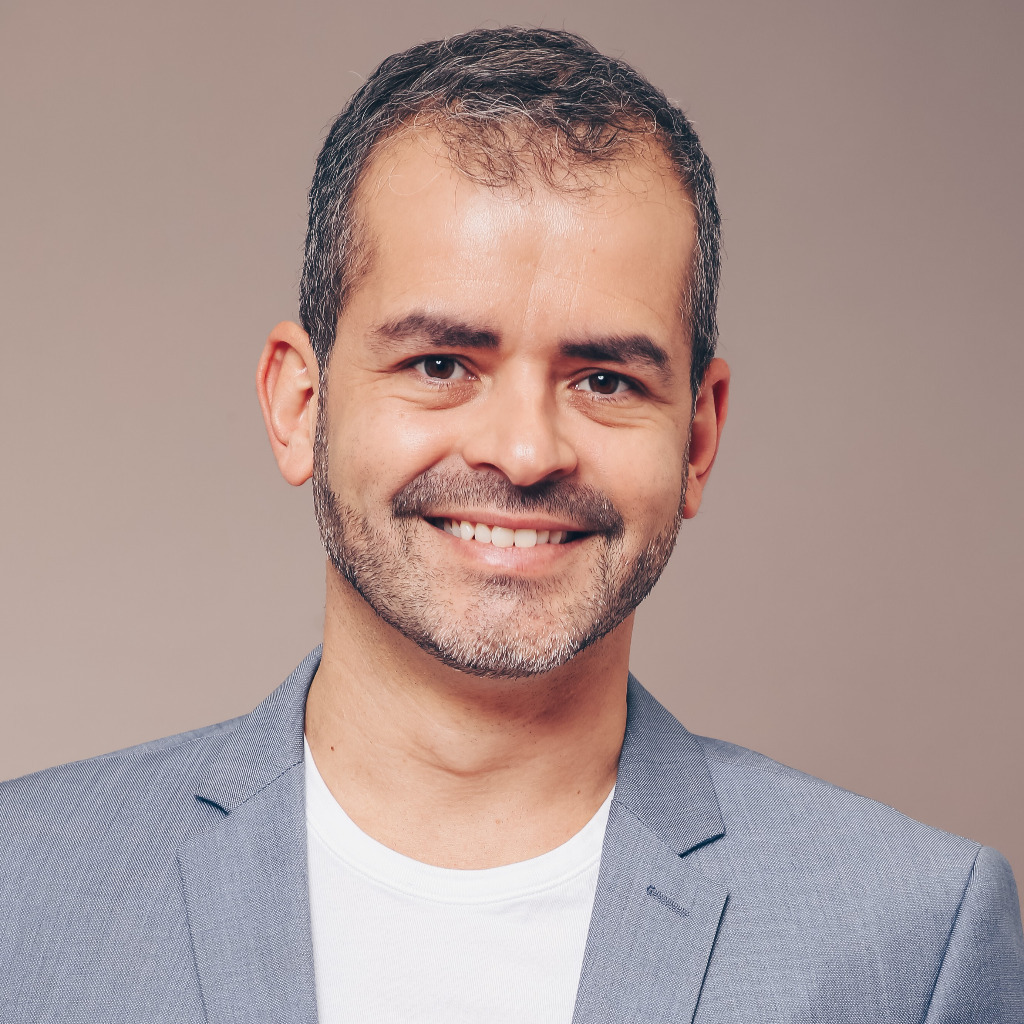 Julio Viana Digital Marketing Manager Invia Group Germany XING