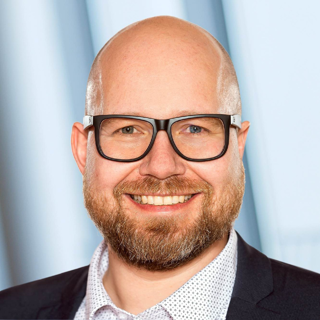 Daniel Wolf Head of Platform Services (IT) Group IT Dussmann