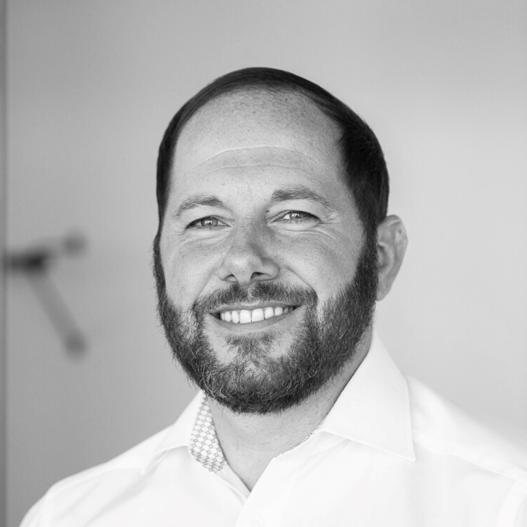 Thomas Pecoraro Head of Sales (Germany, Austria & Switzerland) a&o