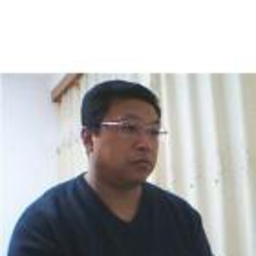 Prof. 群 逸