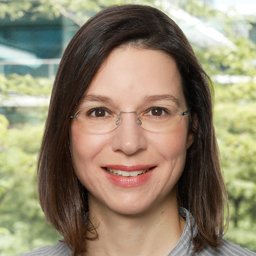 Dr. Juliane Weski