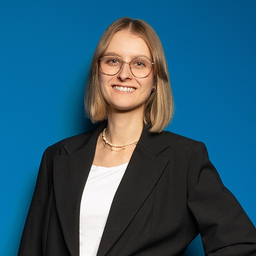 Nina Stengelin
