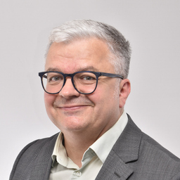 Mag. Thomas Roßgatterer