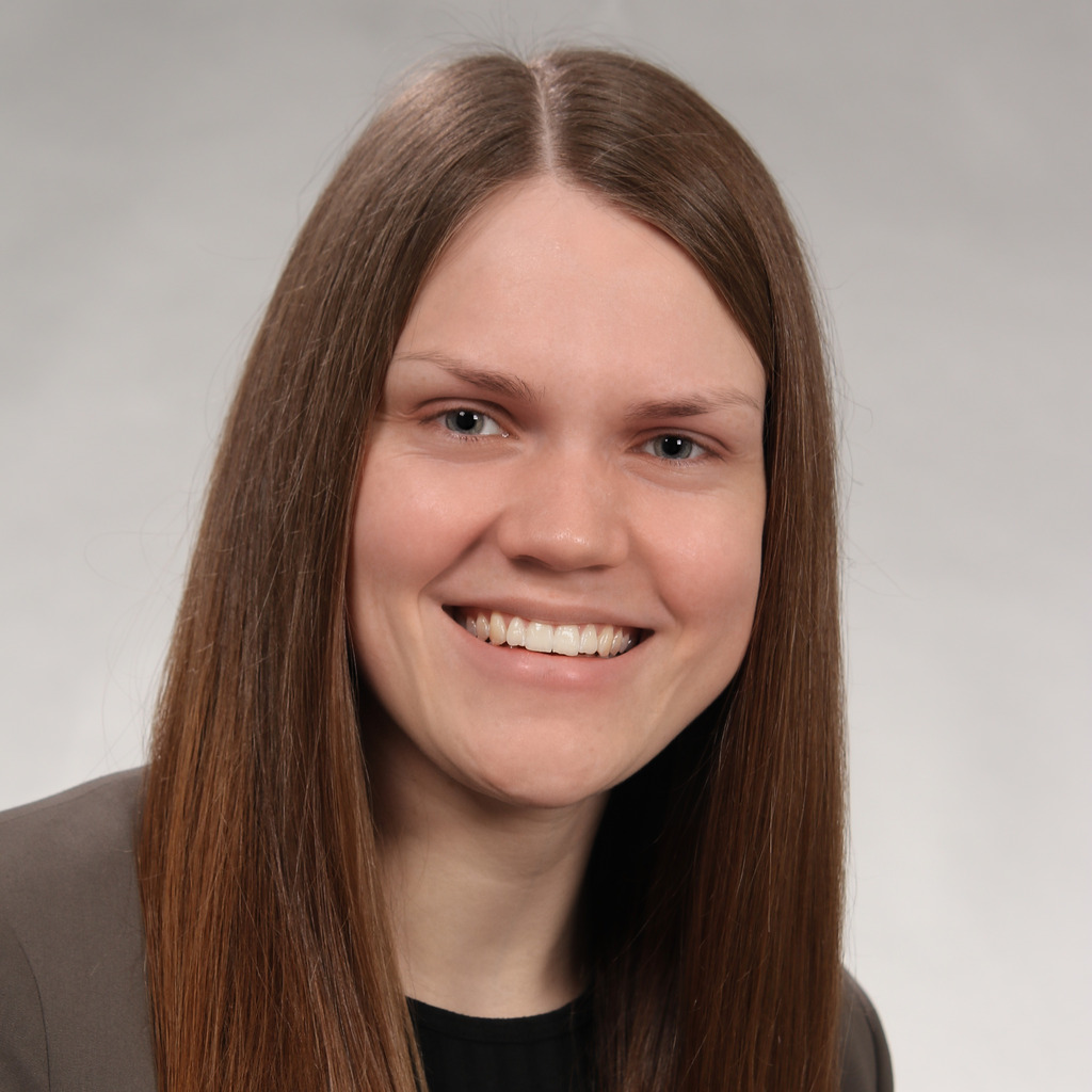 AnnaLena Peper Personalsachbearbeiterin adp MERKUR GmbH XING