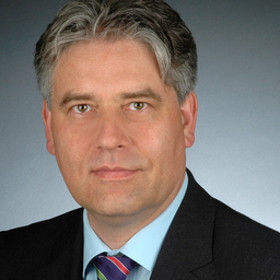 Dr. Matthias Bruhn