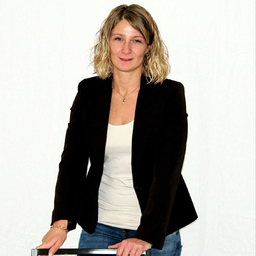 Nina Schwenzfeier 