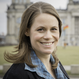 Sandra Sperber