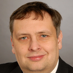 Dr. Peter Camaj