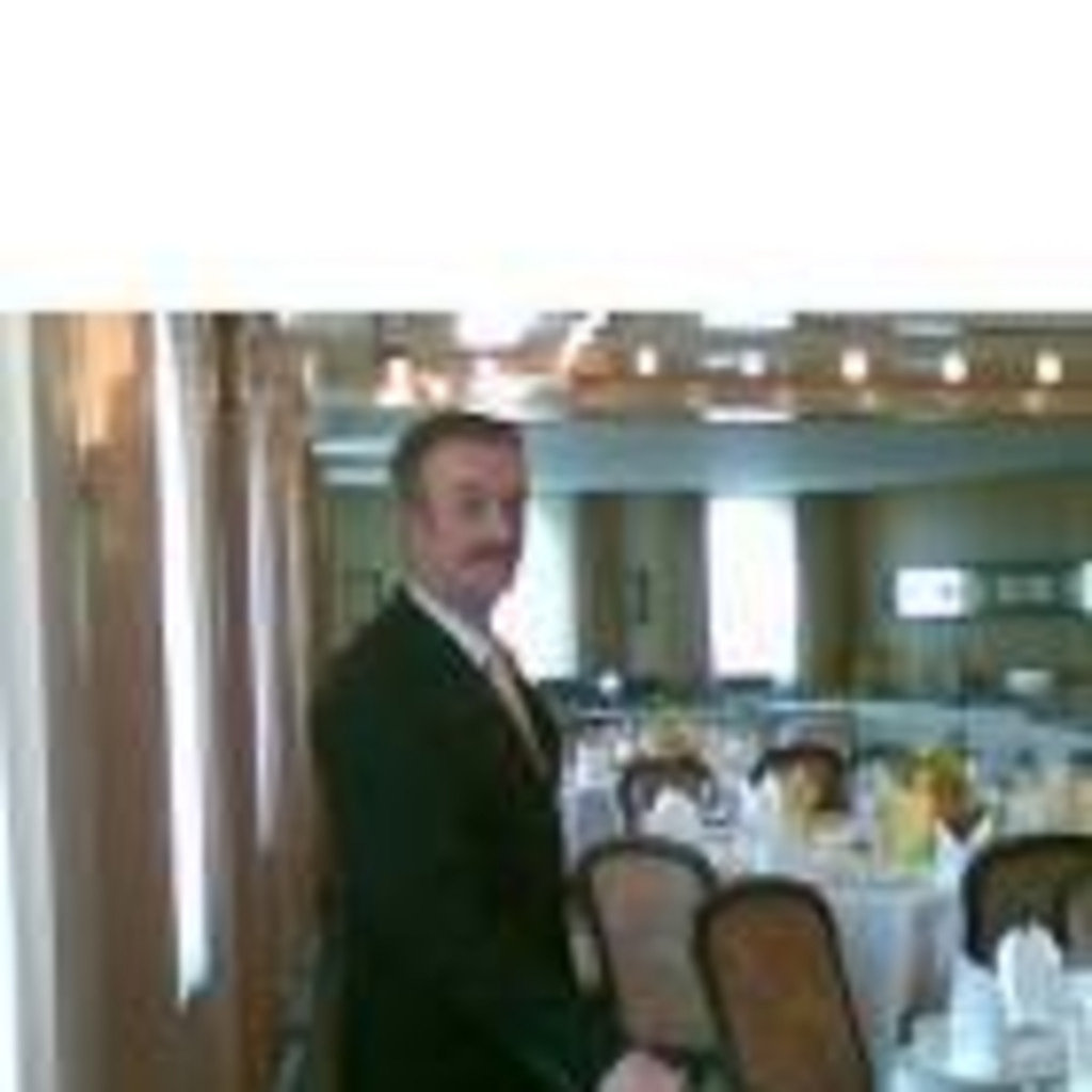 Gerhard Hering Restaurantleiter Hotel Restaurant Herrenkueferei