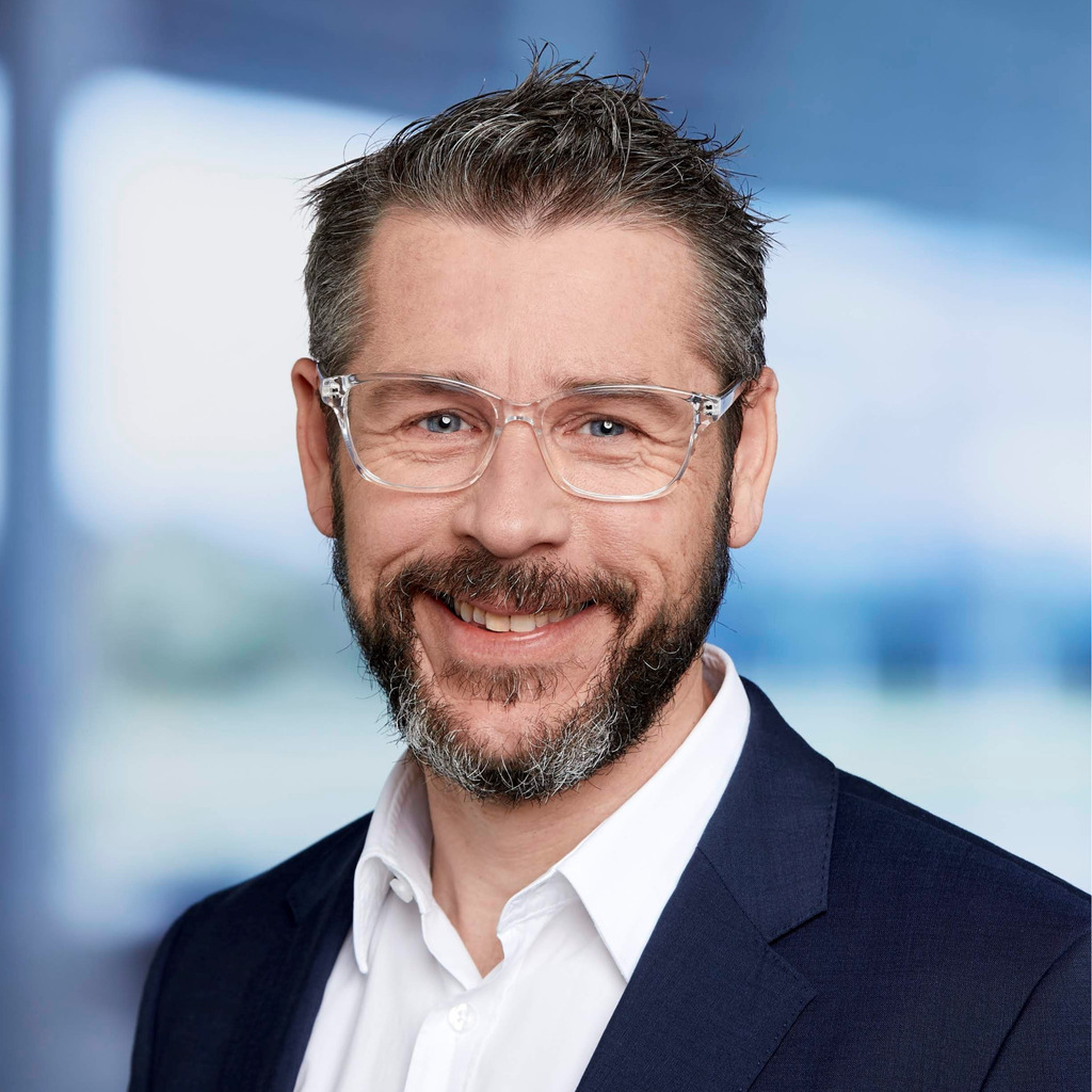 Barczewski Sales Director MHP Management und ITBeratung