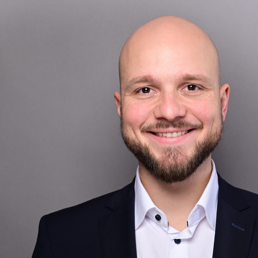 Felix Rösler Sales Manager B2B IU Internationale Hochschule XING