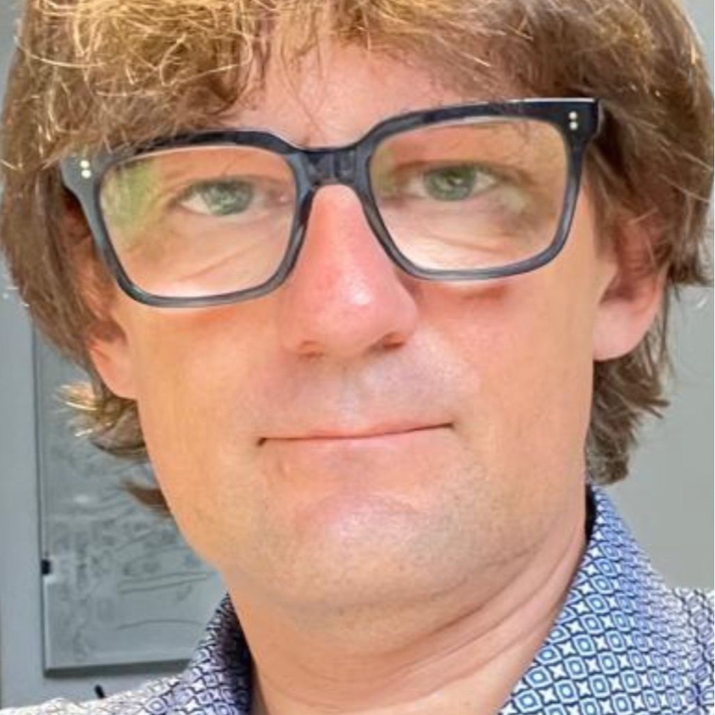 Dipl.Ing. Dmitriy Larkin ITSystemadministrator FERCHAU XING