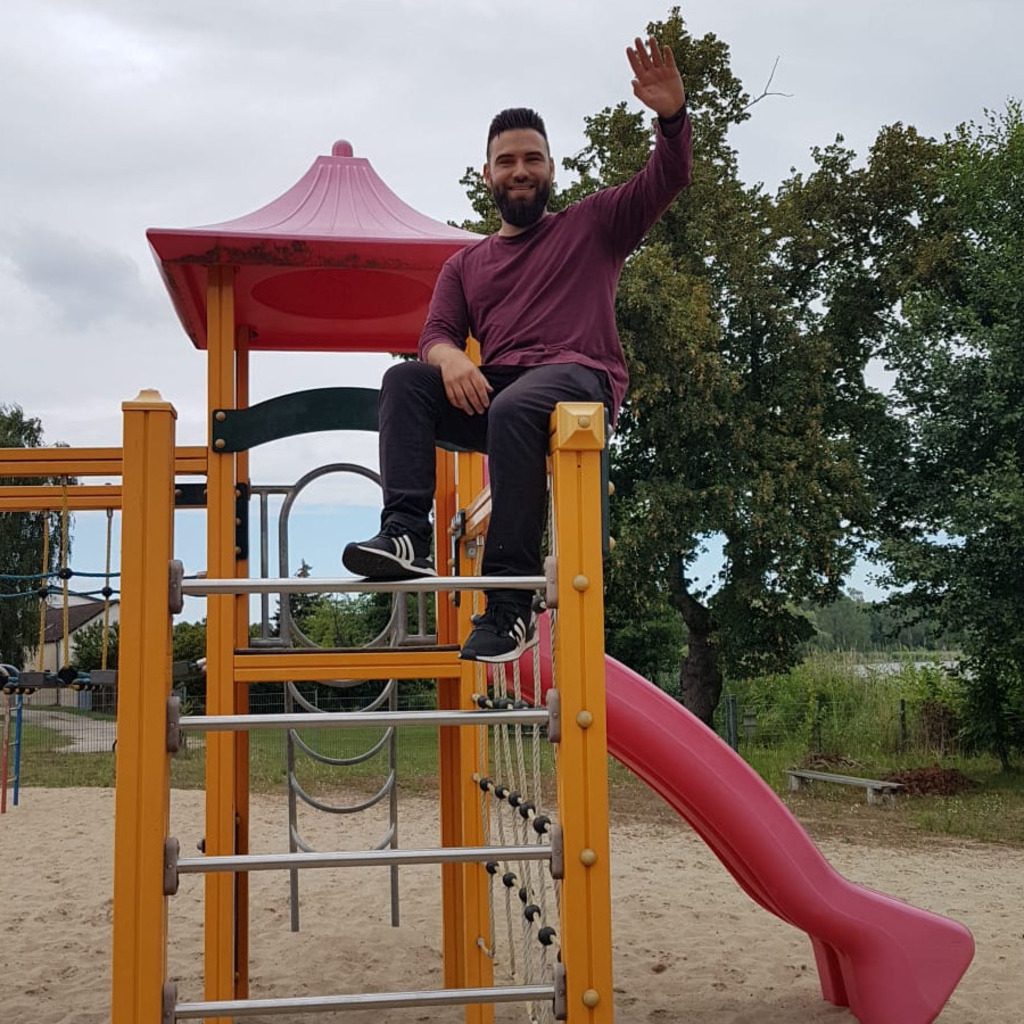 Ibrahim Cali Online und Store Verkäufer, Kundenbetreuung und Sales