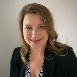 Dr. Julia Rathke