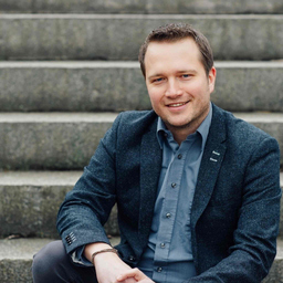 Dr. Marco Straubel
