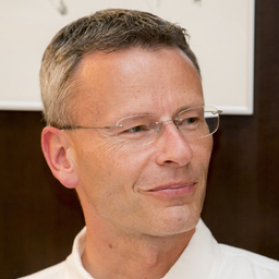 Dr. Thomas Mische