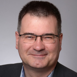 Dr. Arne Kienast