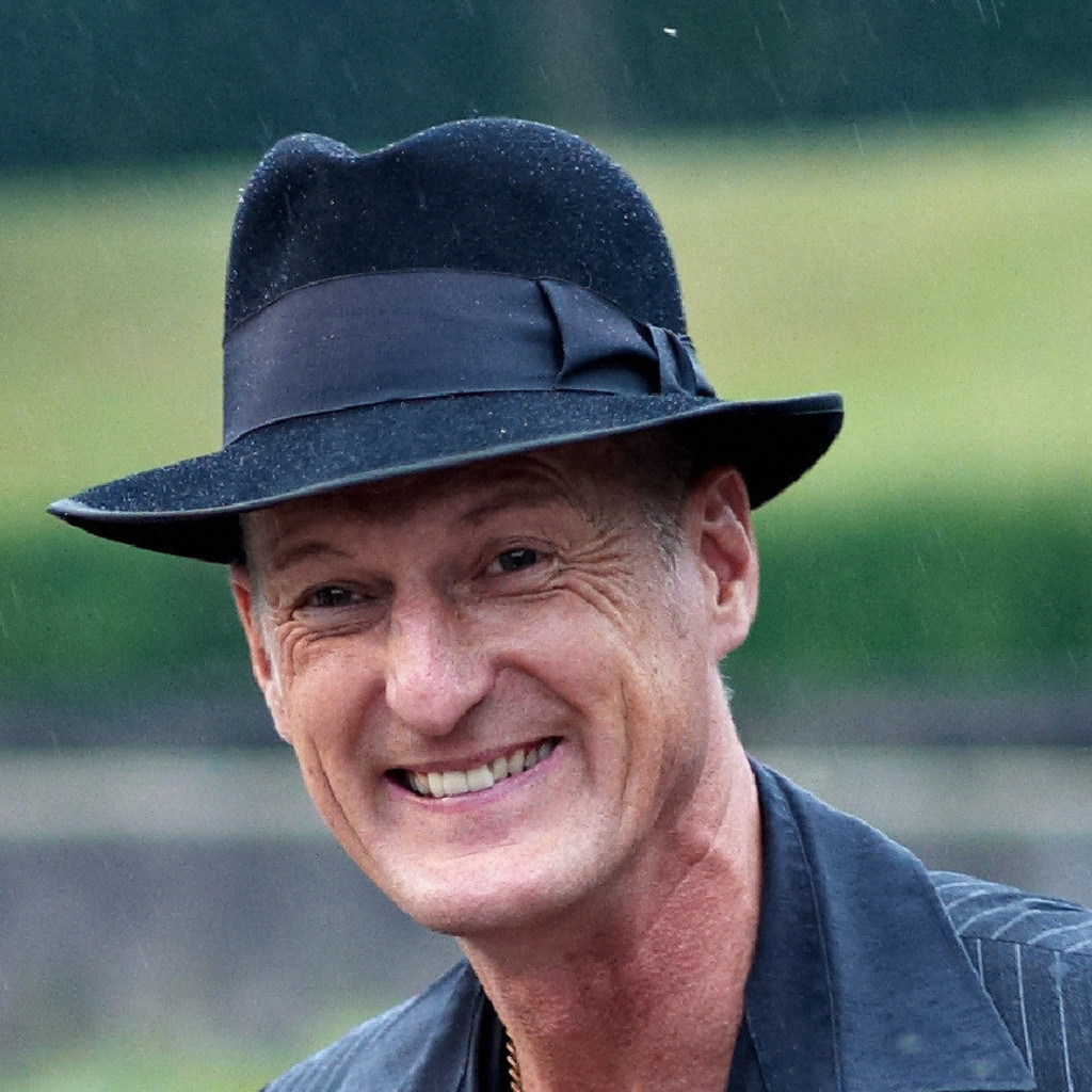 Burkhard Schmidt Hütchenspieler, Zauberer, Messezauberer DER GROSSE