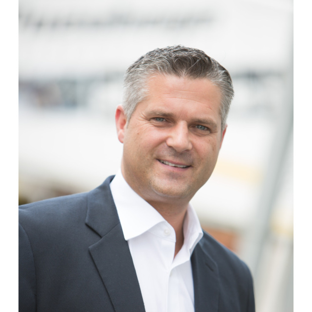 Volker Mai Verkaufsleiter NFZ Pneuhage Management GmbH & Co. KG XING Volker Mai Verkaufsleiter NFZ Pneuhage Management GmbH & Co. KG XING