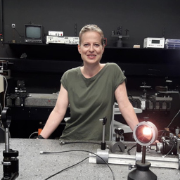 Dr. Sybille Komposch