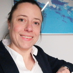 Mag. Julia Borghoff