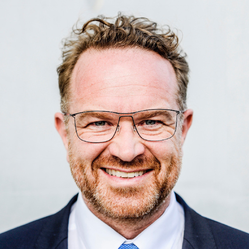 Henning Klüver Global Powertrain and Efficiency Controlling