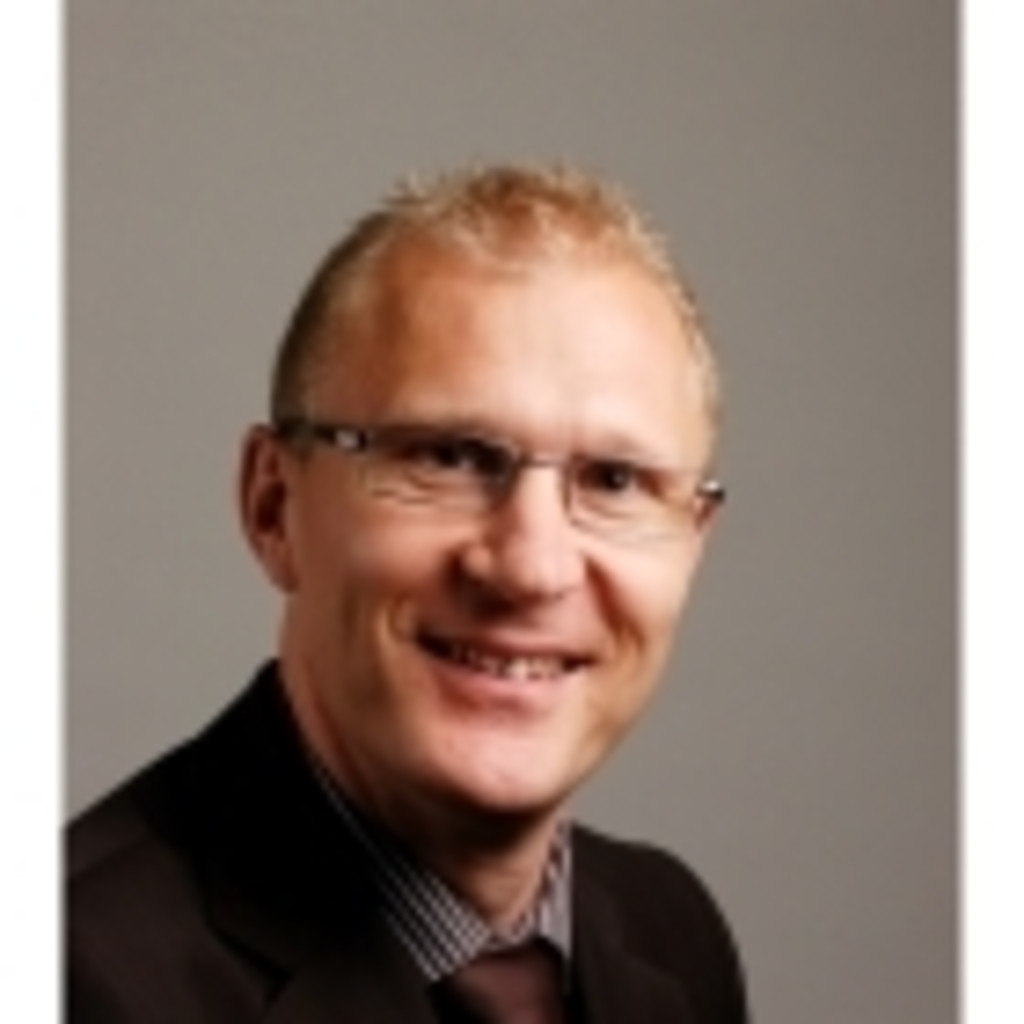 Kurt Macek Geschäftsführer u. Verkaufsleiter Versicherungsagentur