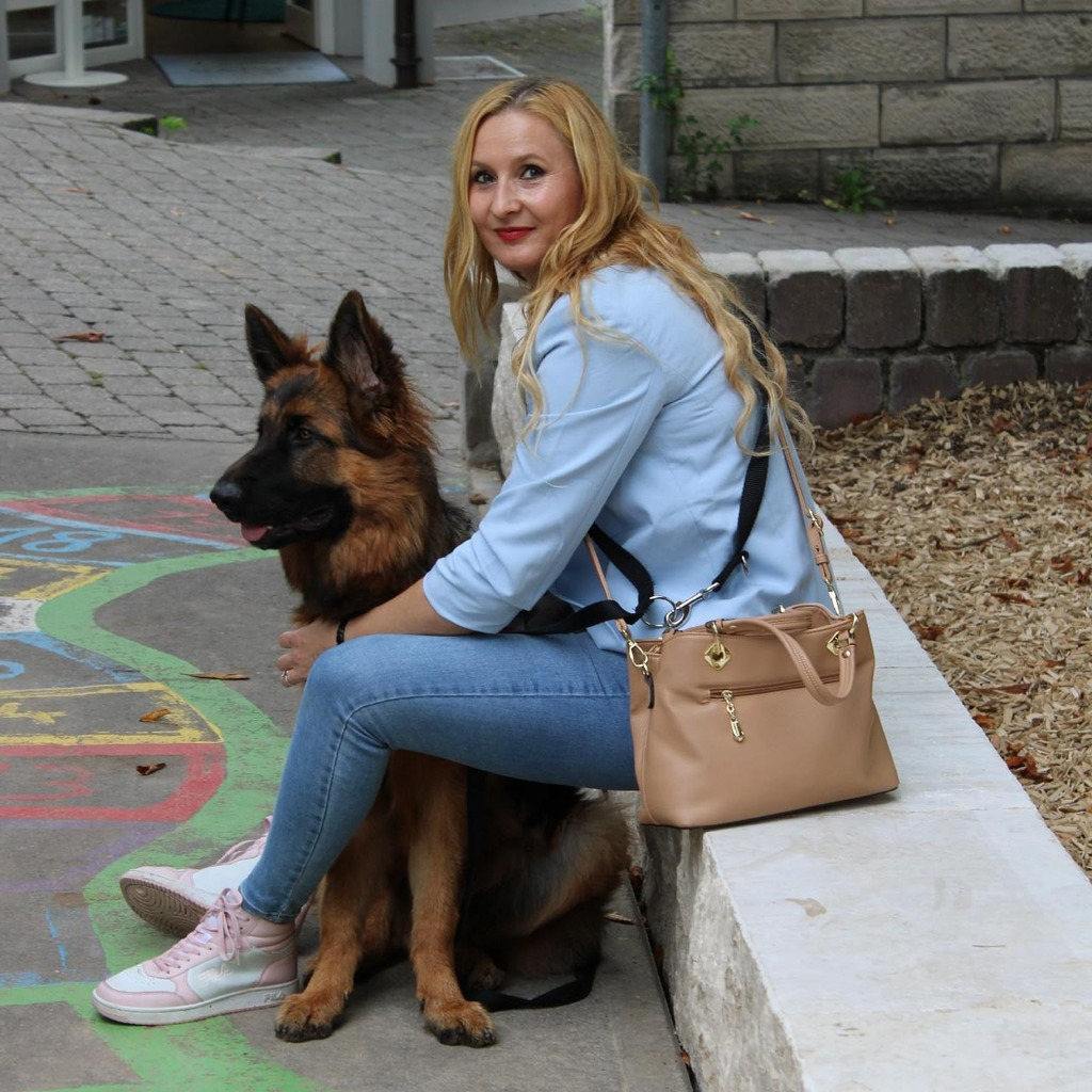 Sandra Rudolph - Geprüfte Rechtsfachwirtin - REBHUHN.IMMO | XING