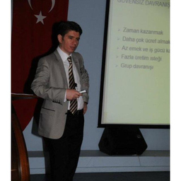 Murat Tuna