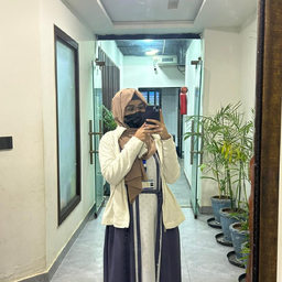 Sawera Waris