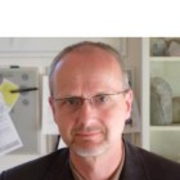 Dr. Stefan Folle