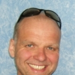 Dr. Axel Schubert