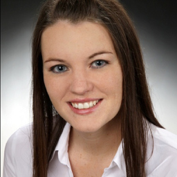 Dr. Nadine Sperl