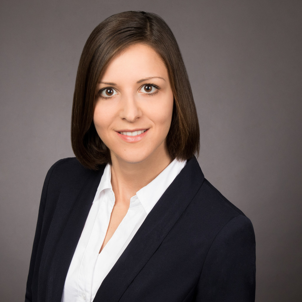 Natascha Jahnke Manager Strategy and Transactions Ernst & Young