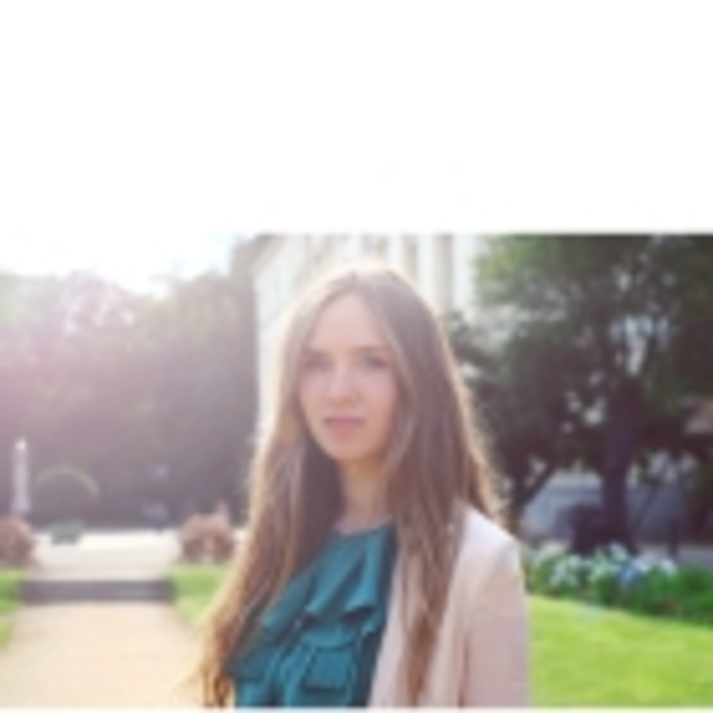 Yulia Belousova Medien/Kommunikationswissenschaft, Kunstgeschichte