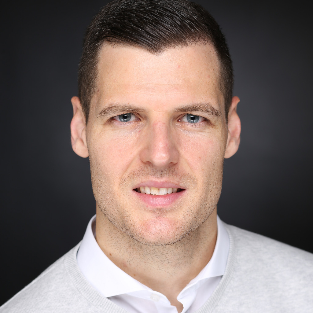 Johannes Traub Sales Controller Porsche AG XING