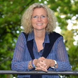 Prof. Dr. Regina Kostrzewa