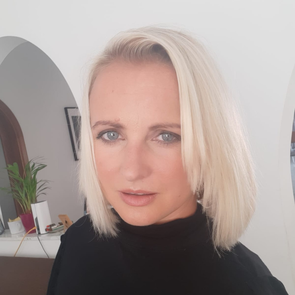 Krystyna Trushyna - Content Creator & Blogger (eHealth, Dating & eLearning)  - Bear Fruit Ltd. | XING