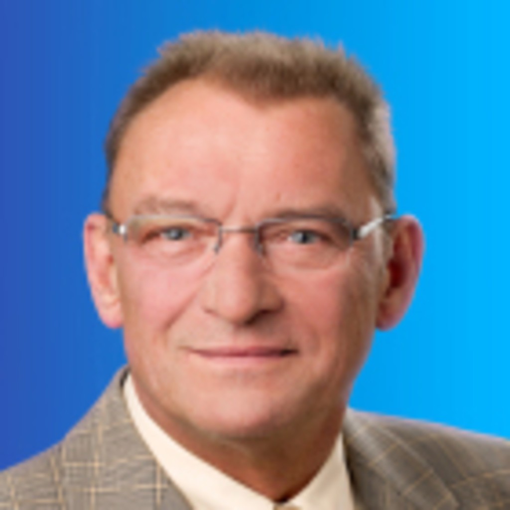 Bernhard Döhner Referent für Öffemntlichkeitsarbeit Akademische