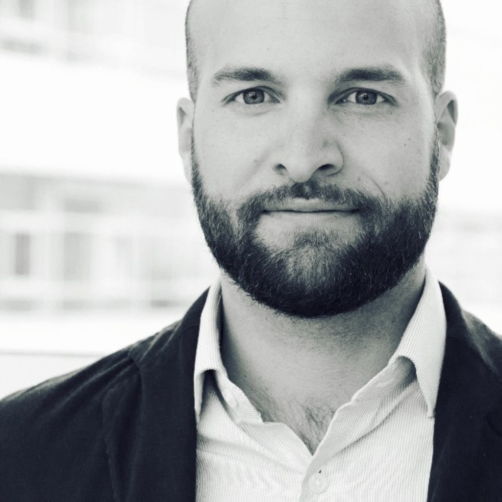 Carl Angelo Dill Head of Engineering & Construction DACH Swiss Re